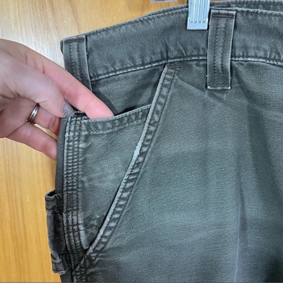 Carhartt Cargo Shorts, Size 40, Dungaree Fit. Good used condition! - Picture 3 of 6